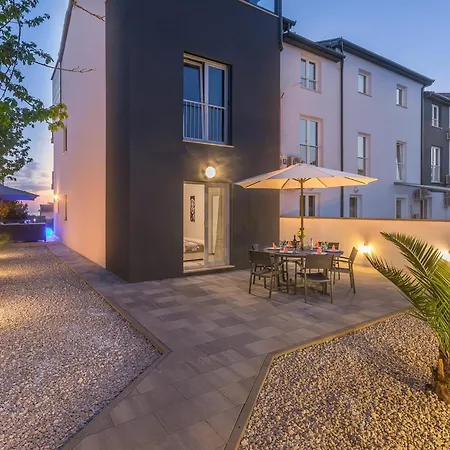 In Near Spadici Apartman Kukci