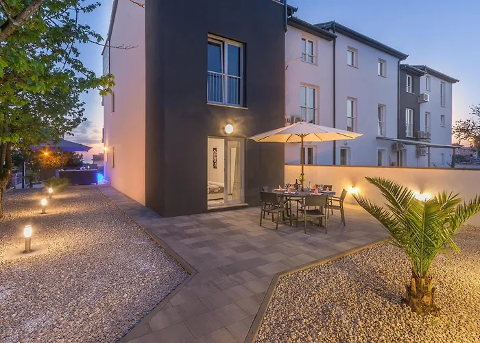 In Near Spadici Apartman Kukci